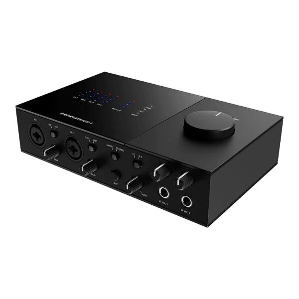 Native Instruments KOMPLETE-AUDIO6  Interfaz de Audio